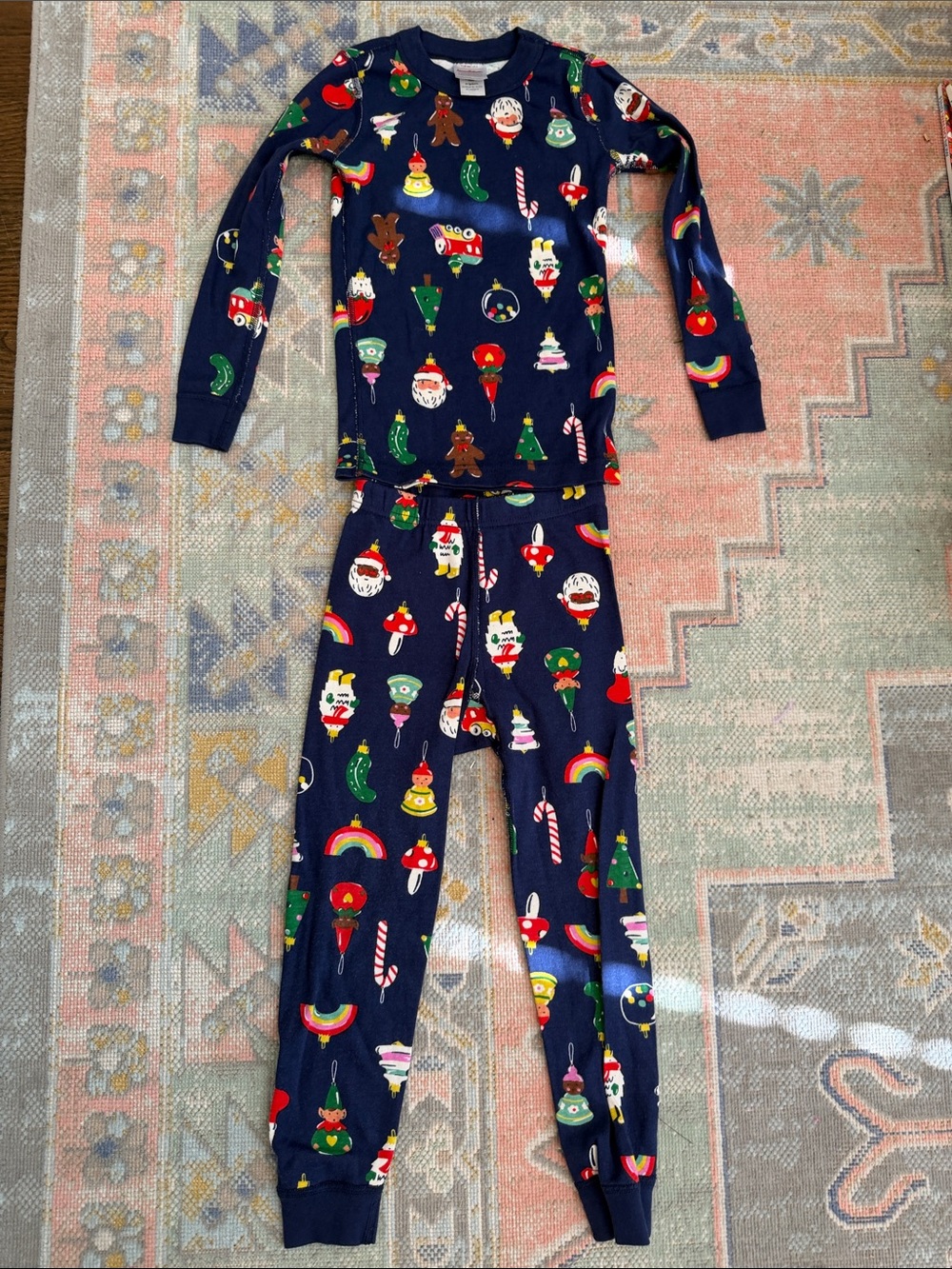 Hanna Andersson Navy Holiday Character Print Pajama Set (5)
